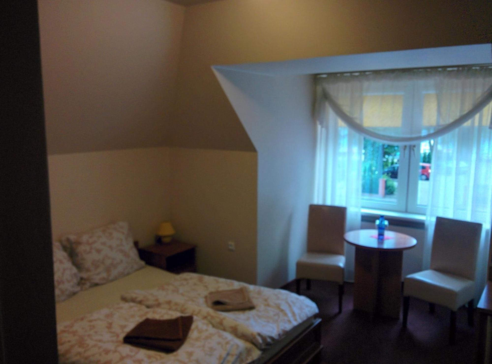Pensjonat Nad Jeziorem Hotel Mysliborz Room photo